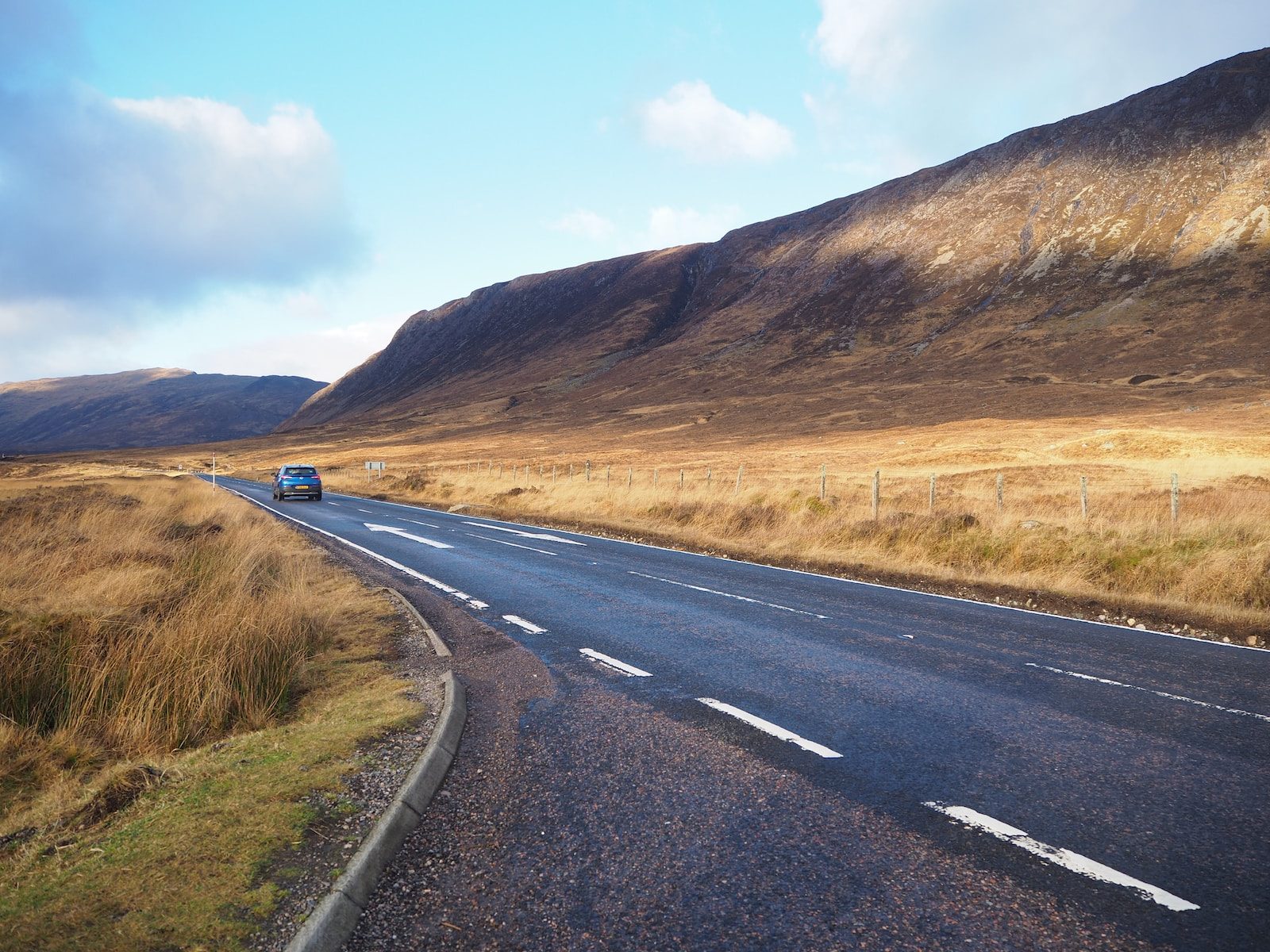 Strathclyde Windscreens: Your Trusted Partner for Windscreen Replacement and Repair in Scotland